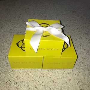 Kendra Scott Gift Boxes